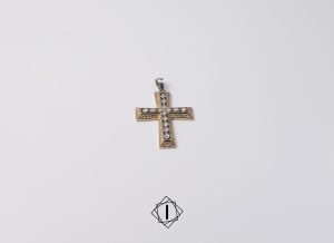 Krst od žutog i belog zlata